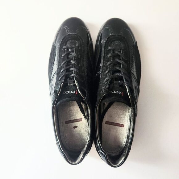 ECCO Black Patent Leather & Suede Low Top Sneakers EU40 | US 8.5 - Picture 5 of 8